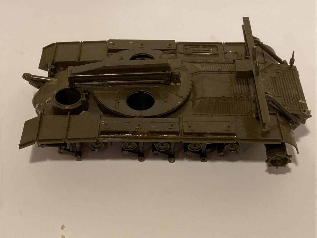 VINTAGE Revell Armored Vehicle Scissors Bridge M48 Tank VINTAGE Revell Armored Vehicle Scissors Bridge M48 Tank