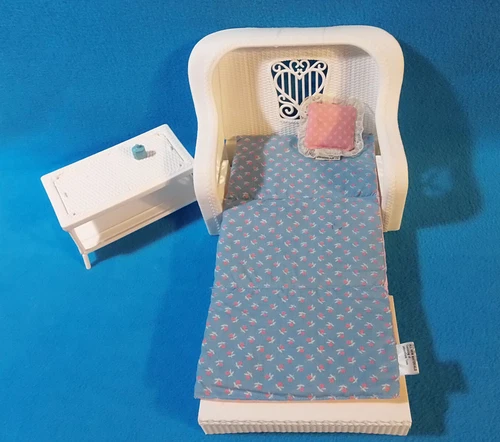 Vintage Barbie's 1983-DREAM FURNITURE White Faux Wicker Living Room Set 7404