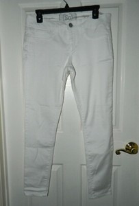 SO Brand juniors White Skinny Pants 