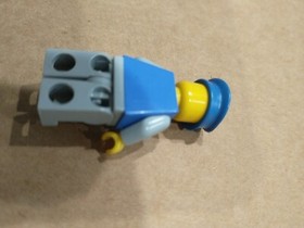 LEGO City Airport Crew Minifigure w/ Sunglasses & Cap, FROM 5933