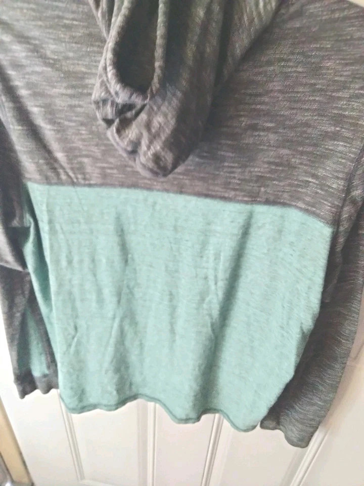 Sudadera con capucha tejida pulóver negra/verde ligera Urban Pipeline para mujer talla XL Foto 3 de 4