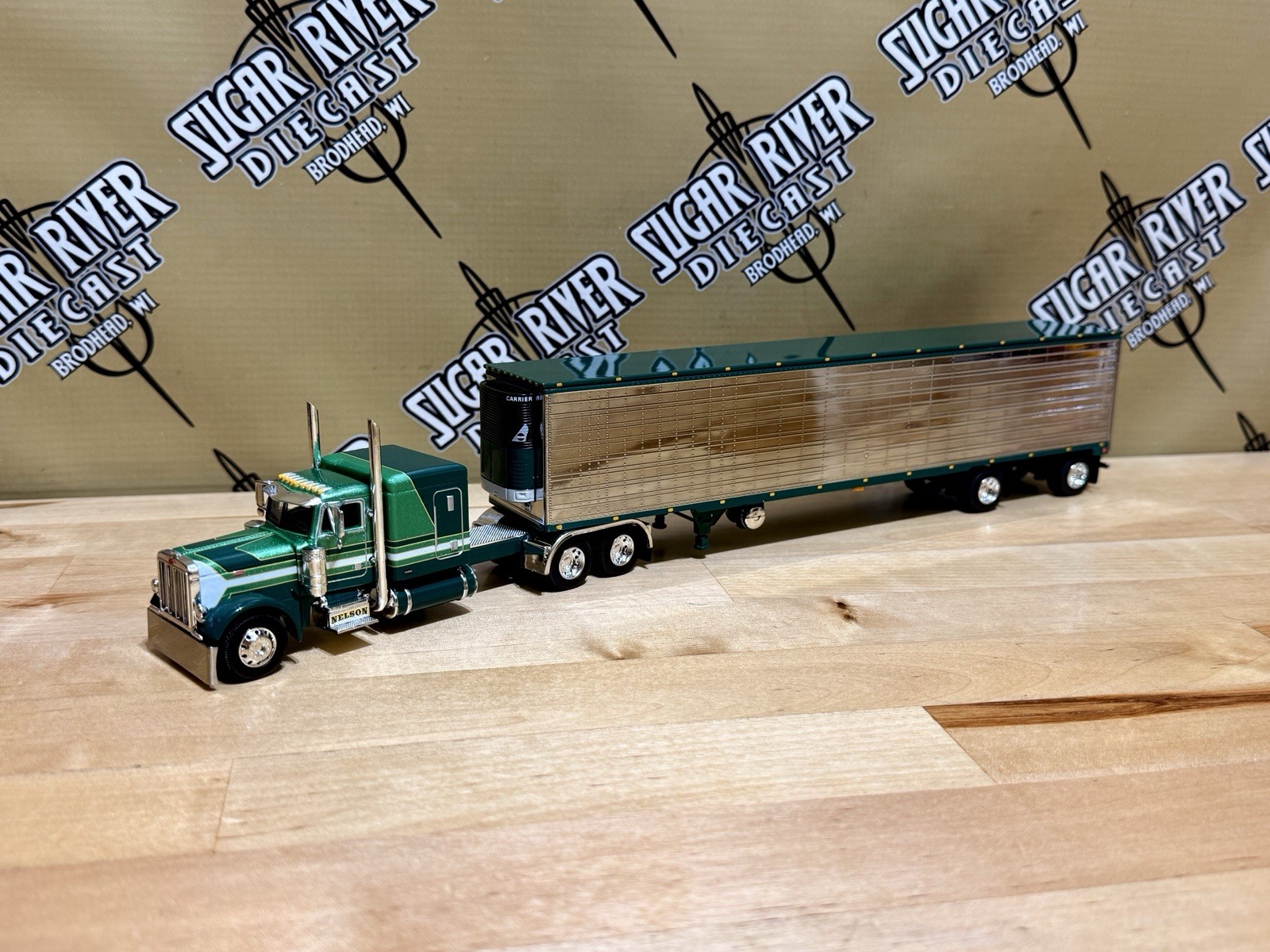 DCP 1/64 Peterbilt With 53&rsquo; Spreas Axle Reefer Semi Truck Farm Toy Nelson