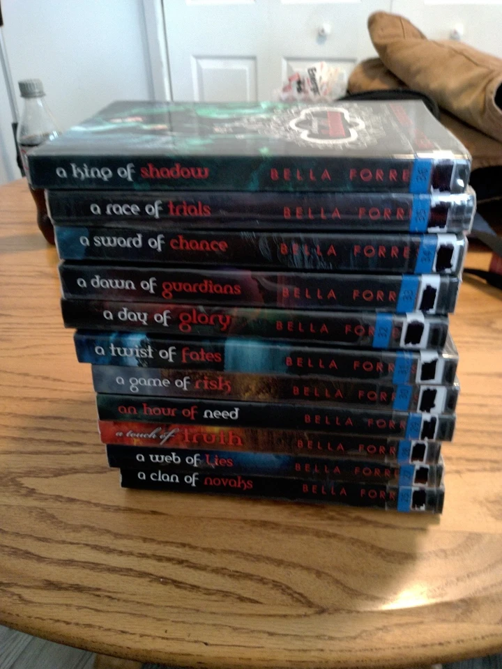 a Shade Of Vampire By Bella Forrest, 11 Vol., 25, 27-36 Paperback) Ex-library  - Image 2 of 3