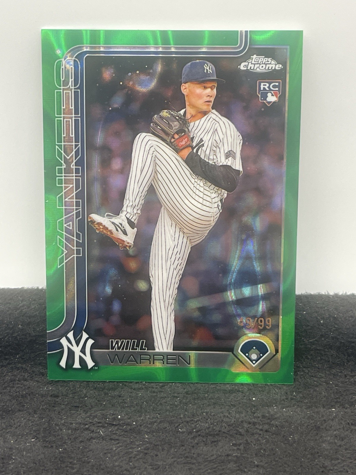 2025 Topps Chrome - Will Warren #81 Green Lava Refractor /99 (RC)