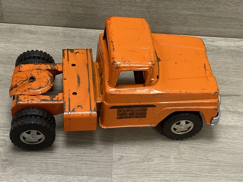 SEMIR TRACTOR NARANJA TONKA AÑOS 60 LÍNEAS FURGONETA ALLIADA Foto 3 de 4