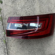 SKODA SUPERB TAIL LIGHT REAR OUTER RIGHT DRIVER SIDE MK3 2015-2019 3V5945208
