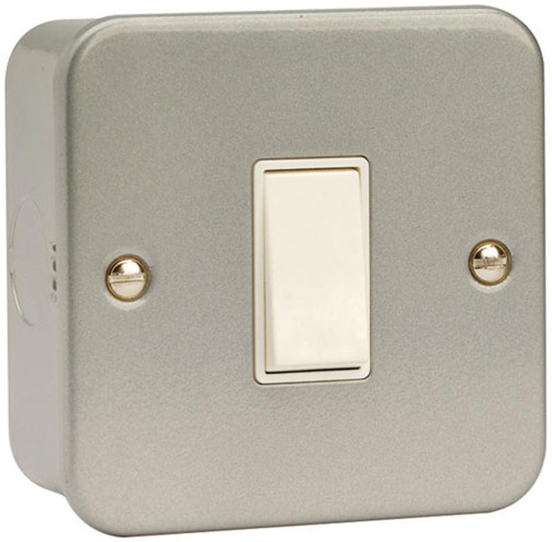 Click Metal Clad 10AX Light Switch, 1-Gang, 1-Way - CL010