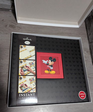 Hallmark Disney Mickey Mouse And Friends Instant Scrapbook Photo Album 12  x 12  