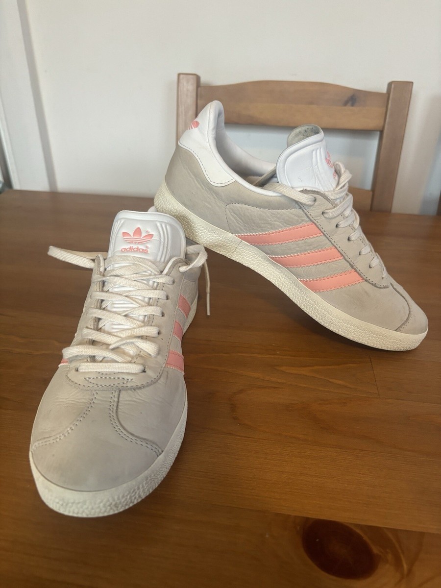 Women's Adidas Gazelle Trainers/Shoes Beige Pink Stripes Size