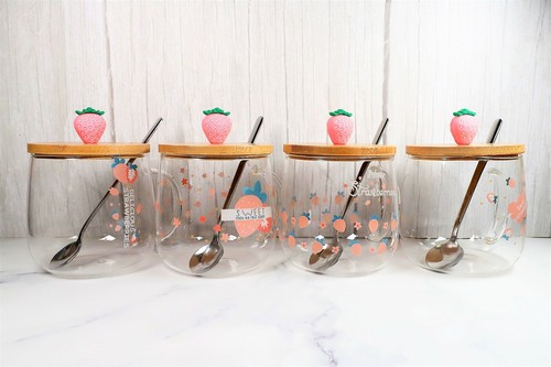 Cute Strawberry Mug Glass Mug with Spoon and Wood Lid Cute Design - 第 1/15 張圖片