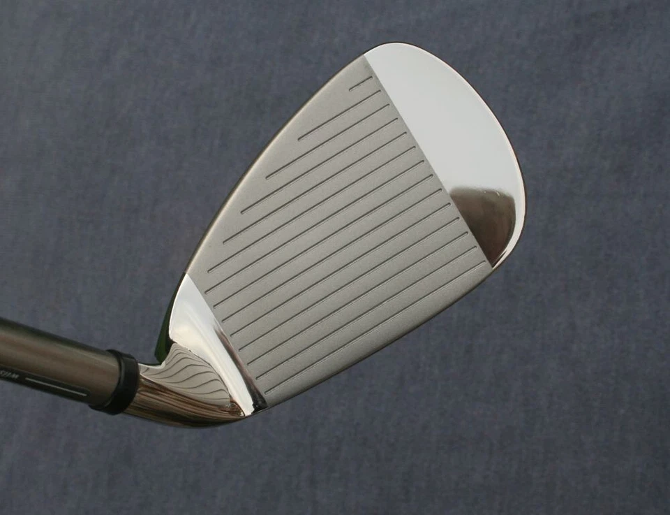 Wilson Left Hand Di9 Sand Wedge V2 Graphite Shaft - Image 2 of 4