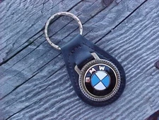 BMW LOGO FINE GRAIN LEATHER KEY FOB NOS ANTIQUE GOLD HARDWARE CLASSY