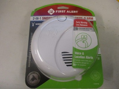 First Alert 2-in-1 Smoke & Carbon Monoxide Alarm/Voice Location Alert 1046778