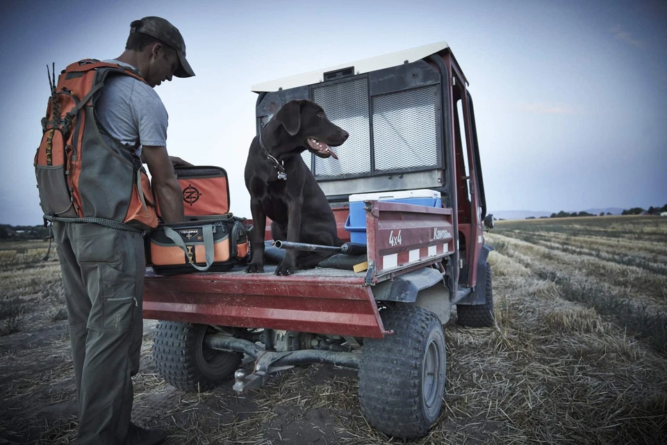 TENZING TZ BV16 Upland Bird Vest | Hydration Compatible Durable Rip-Stop Blaz... - Image 2 of 2