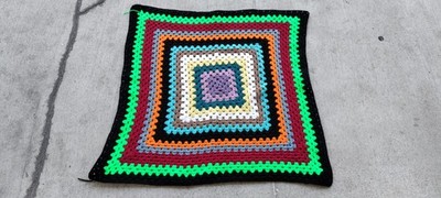 Handmade Crochet Granny Square - 32''x32''   MultiColor Lap Throw Afghan, New!
