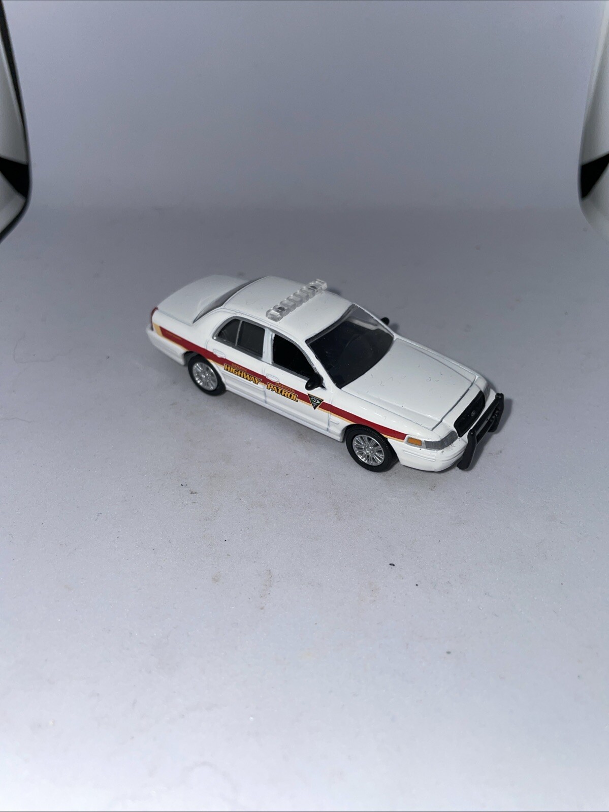 GREENLIGHT Hot Pursuit South Dakota Highway Patrol 2008 Ford Crown Vic Police