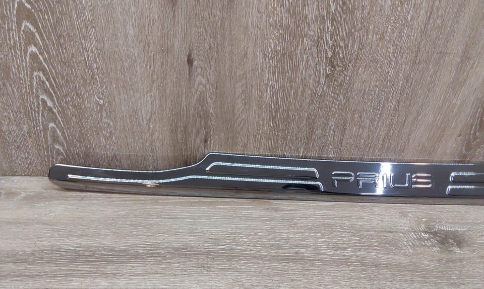 2016-2018 Toyota Prius Rear Bumper Protector OEM PT924-47160 - Image 3 of 4