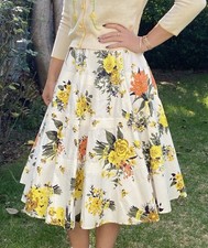 True Vintage 50s Handmade S M Cotton Full Skirt Flowers Bumble Bees Roses