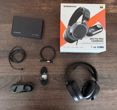 SteelSeries Arctis Pro + GameDAC HiRes Audio Gaming Headset   PS4 & PC