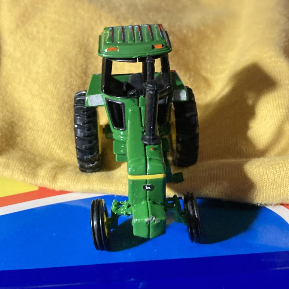 Ertl John Deere 1/64 Tractor And Trailer - Image 2 of 4