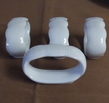 AK Kaiser Porzellan Romantica 4 Serviettenringe weiß ca. 5,5 x 3,2 cm