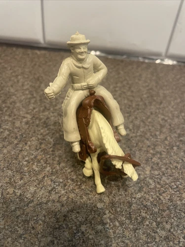 VINTAGE MARX ROY ROGERS DOUBLE R BAR RANCH PLAYSET Cowboy Horse Saddle Reins B7