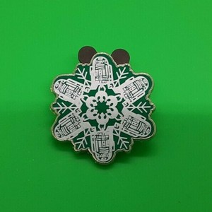 2016 Disney Star Wars R2D2 Snowflake Trading Pin | eBay