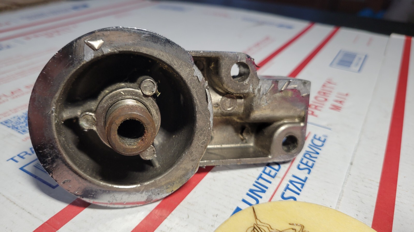 9299 Harley Davidson EVO Oil Filter Housing Mount Engine Evolution