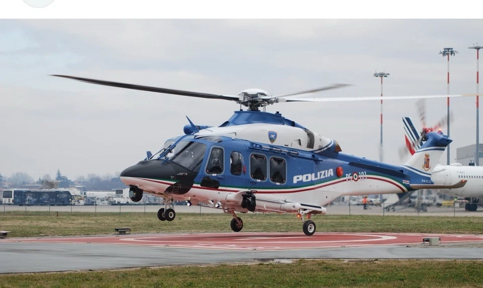 Elicottero Aw139 No Trasparenti 1/48 Modellismo Versione Polizia Stato UH-139E - Immagine 2 di 4