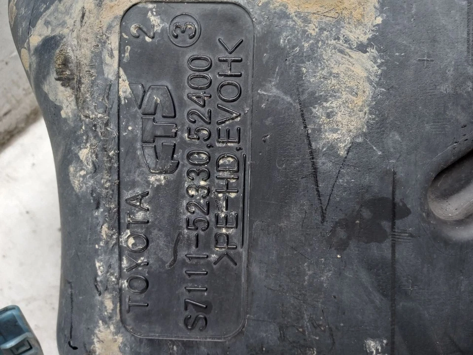 12-19 TOYOTA PRIUS C FUEL TANK VIN B3 7TH & 8TH DIGIT - Image 3 of 4