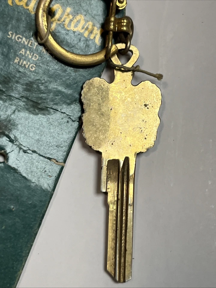 Vintage AUTOGRAM SIGNET KEY RING Dodge Car NOS on Card 1949 '50'51'53'54  UN-CUT - Image 3 of 4