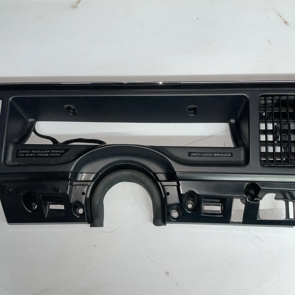 Buick Lesabre 1992 1999 velocímetro radio tablero bisel conjunto negro con rejillas de ventilación Foto 4 de 4