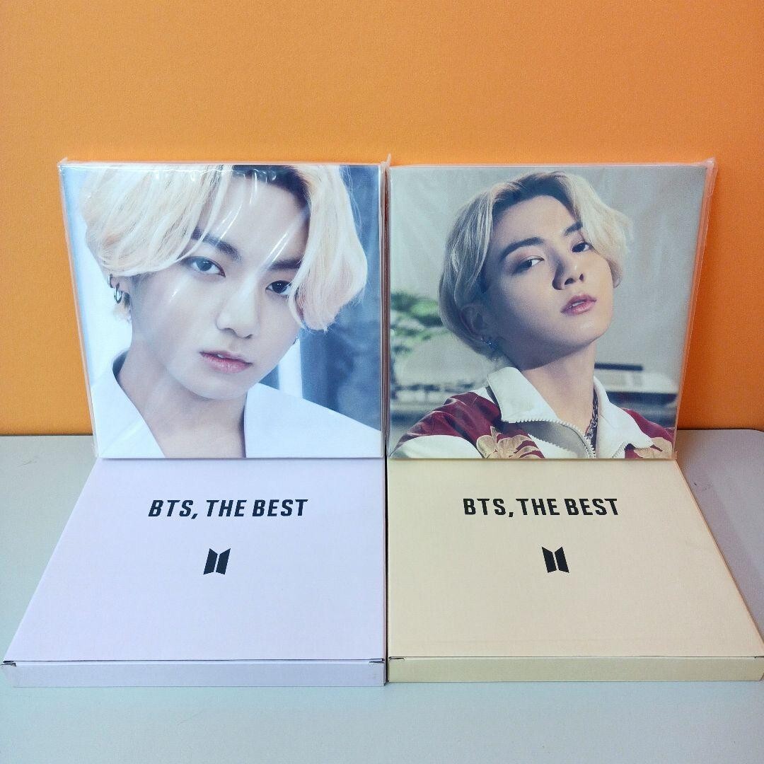 BTS 新品　THE BEST PHOTO CANVAS V BTS V Photo canvas 2 types set CD BTS. THE BEST Taehyung 25
