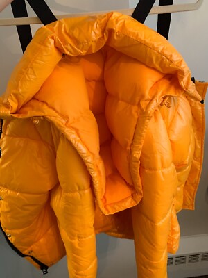Manteau Court Doublé Plume Aqua By Bloomingdale's Taille S Orange - Occasion Très Bon état, Style Puffer