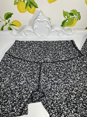 Lululemon Align 23  Venture Floral Alpine White Black High Rise Waisted Crop 8