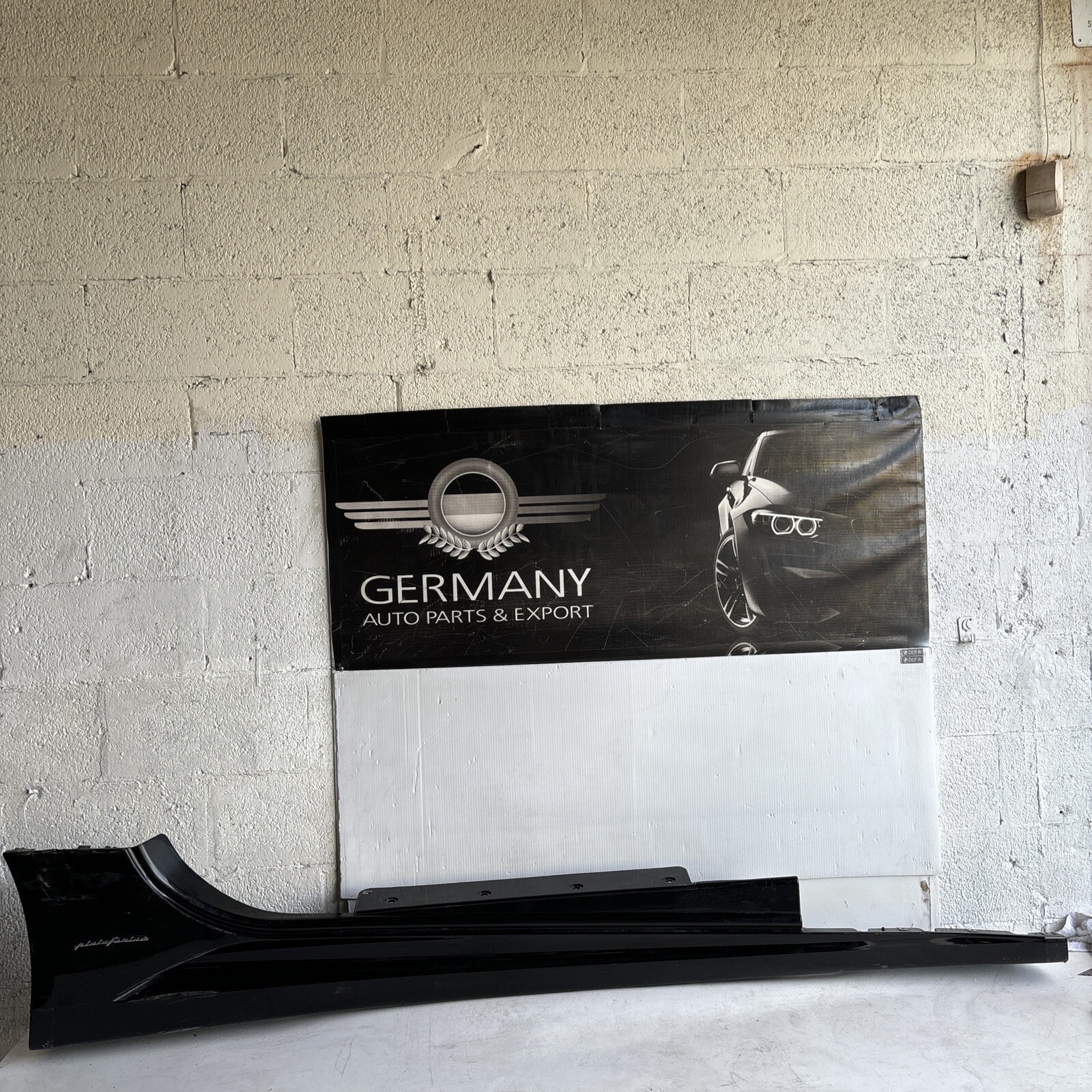 08-14 FERRARI CALIFORNIA RIGHT RH PASSENGER SIDE SKIRT ROCKER MOLD #2275