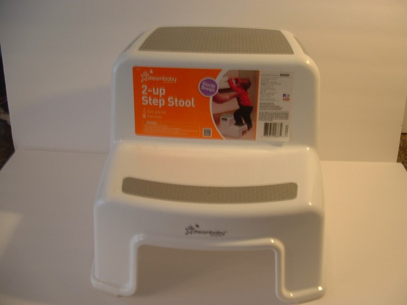 Dreambaby 2 Up Step Stool Grey New