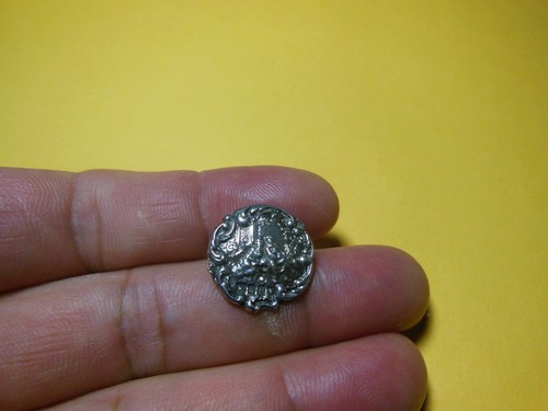 Edwardian solid Silver antique button from 1903 loving couple 16 mm - Picture 4 of 4