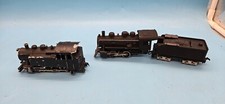 Small Lot of Vintage Trains Unbranded