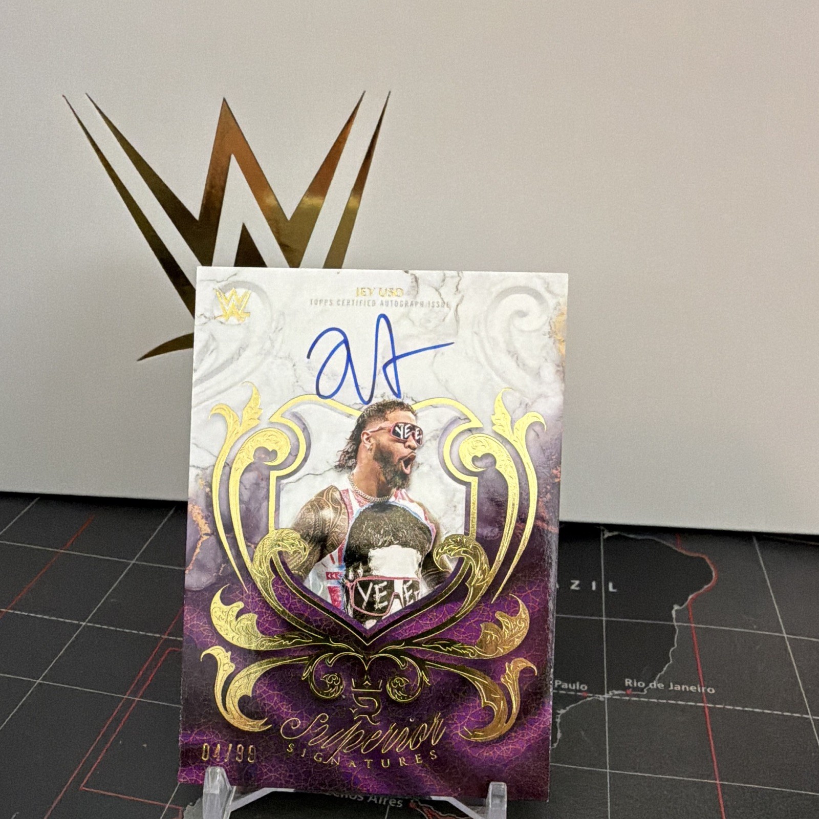 Topps Royalty WWE Jey Uso Superior Signatures  04/99