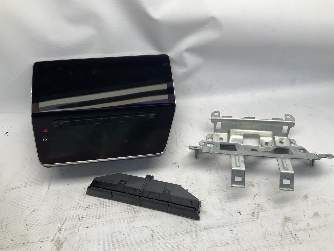 23-24 Maserati Grecale Info-GPS-TV Screen Display Q