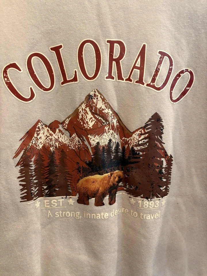 Sudadera Colorado Mujer Mediana Beige Gráfico Montaña Cuello Redondo Pullover Foto 2 de 4