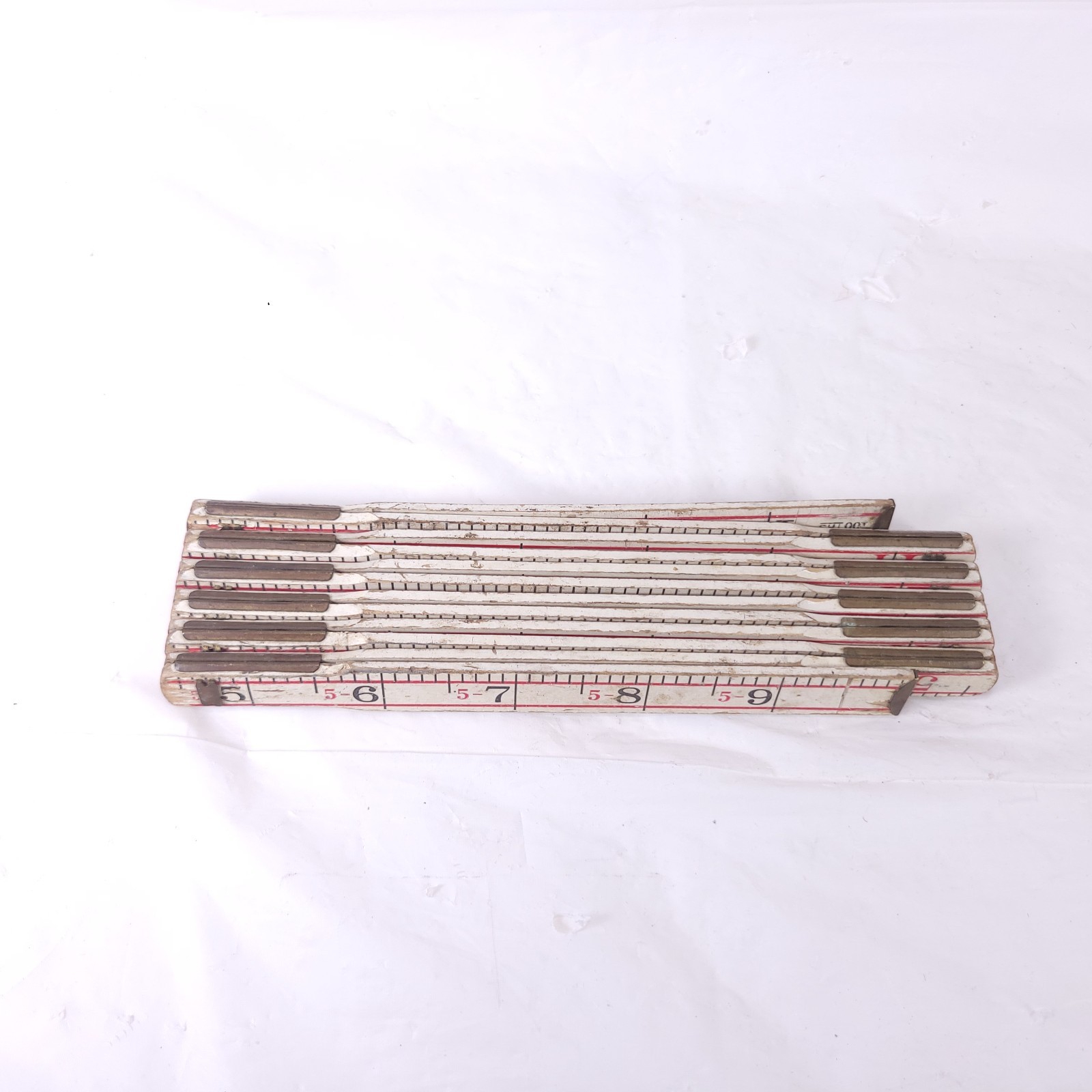 Vintage Lufkin White Folding Wood Ruler 6 Foot Zig Zag Carpe
