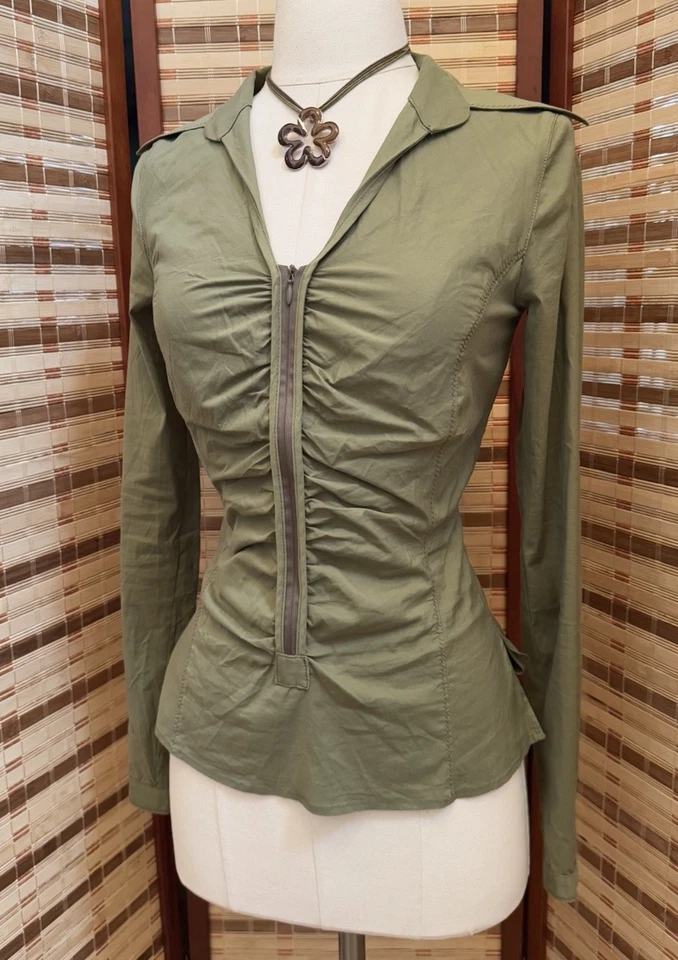 Camisa Top Vintage Años 90 Miss Sixty Ajustada Acanalada Cremallera Frontal Cachicho Verde XS Foto 2 de 4
