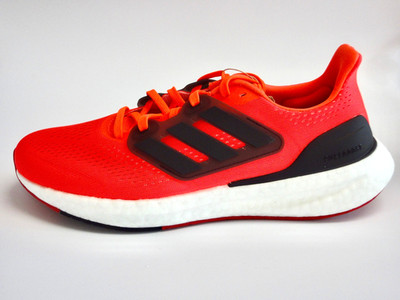 Adidas PureBoost 23/Adidas Sneaker/Größe 42 2/3 - 46/rot/weiß/schwarz/IF1546
