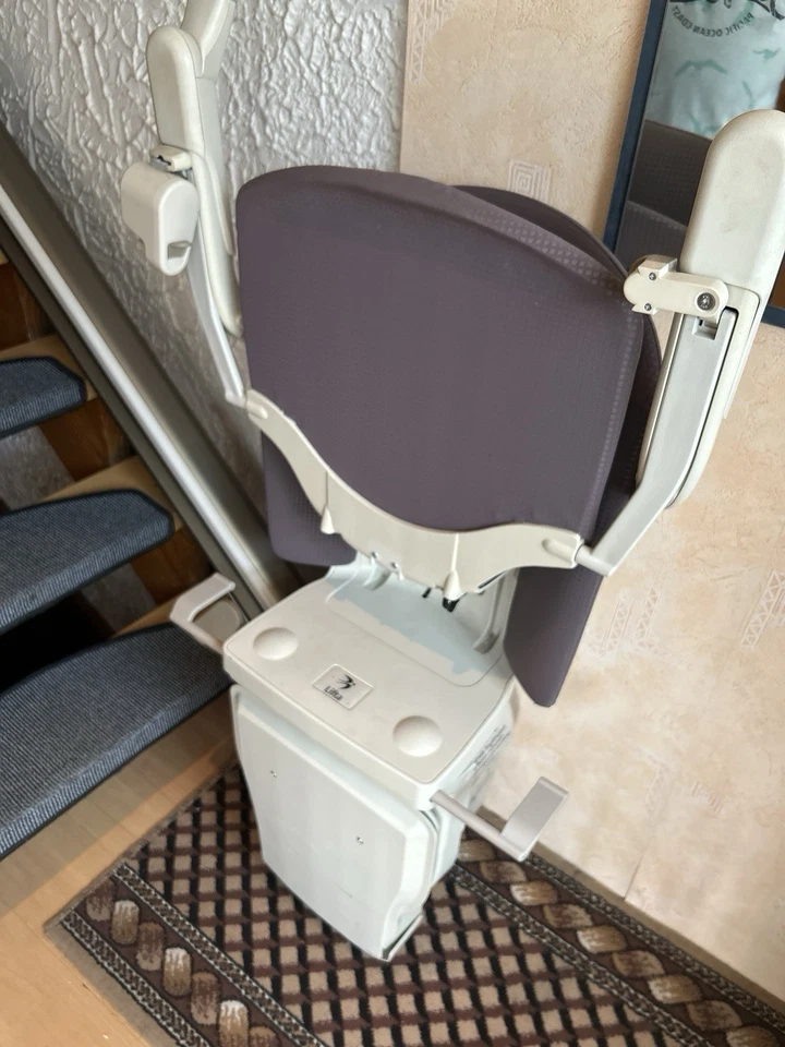 Treppenlift, Lifta, Baujahr 2015, Beige, Gerade Schienen 4,30 M Bis 160 KG - Bild 2 von 4