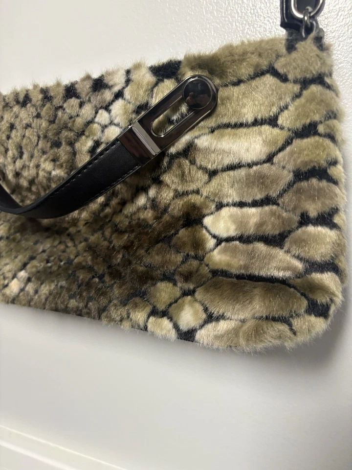 Сумка через плечо Sondra Roberts с искусственным анималистическим принтом меховой клатч верхняя ручка на молнии - Изображение 4 из 4