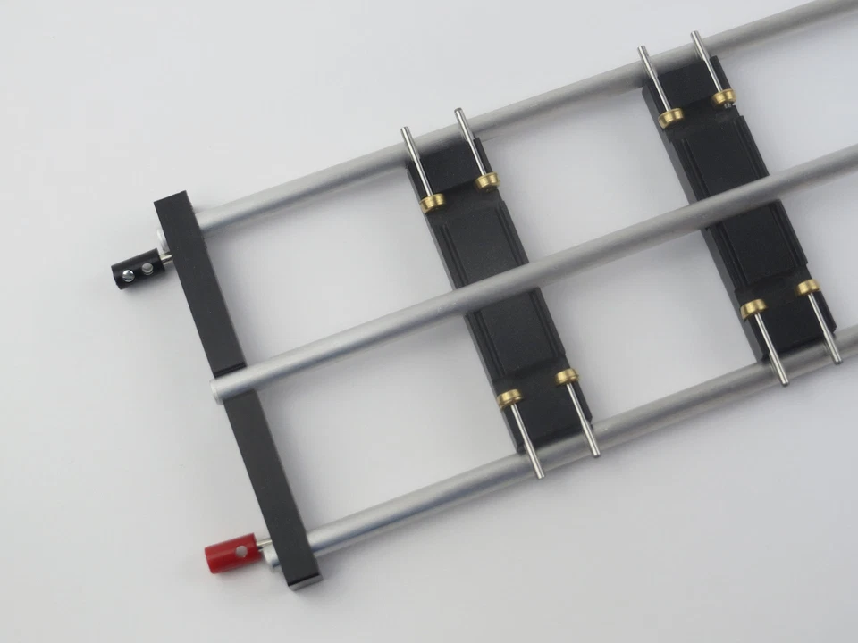 Rollenprüfstand Spur 1 800mm von KPF-Zeller, 8 Laufkatzen, 2 Modellbahnstecker