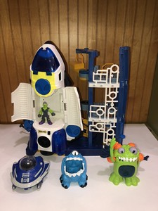imaginext alien space station