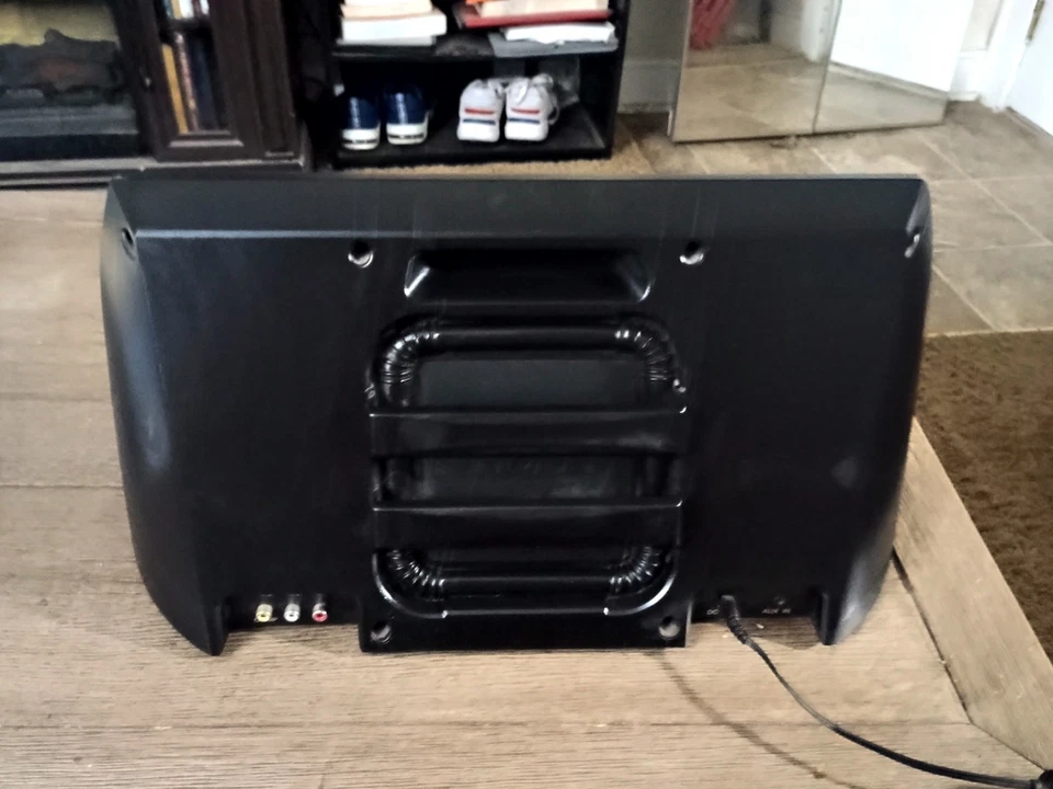 Kicker iKick IK501 数字立体声系统 iPod 扬声器坞站 带遥控器 — 第 2/4 张图片